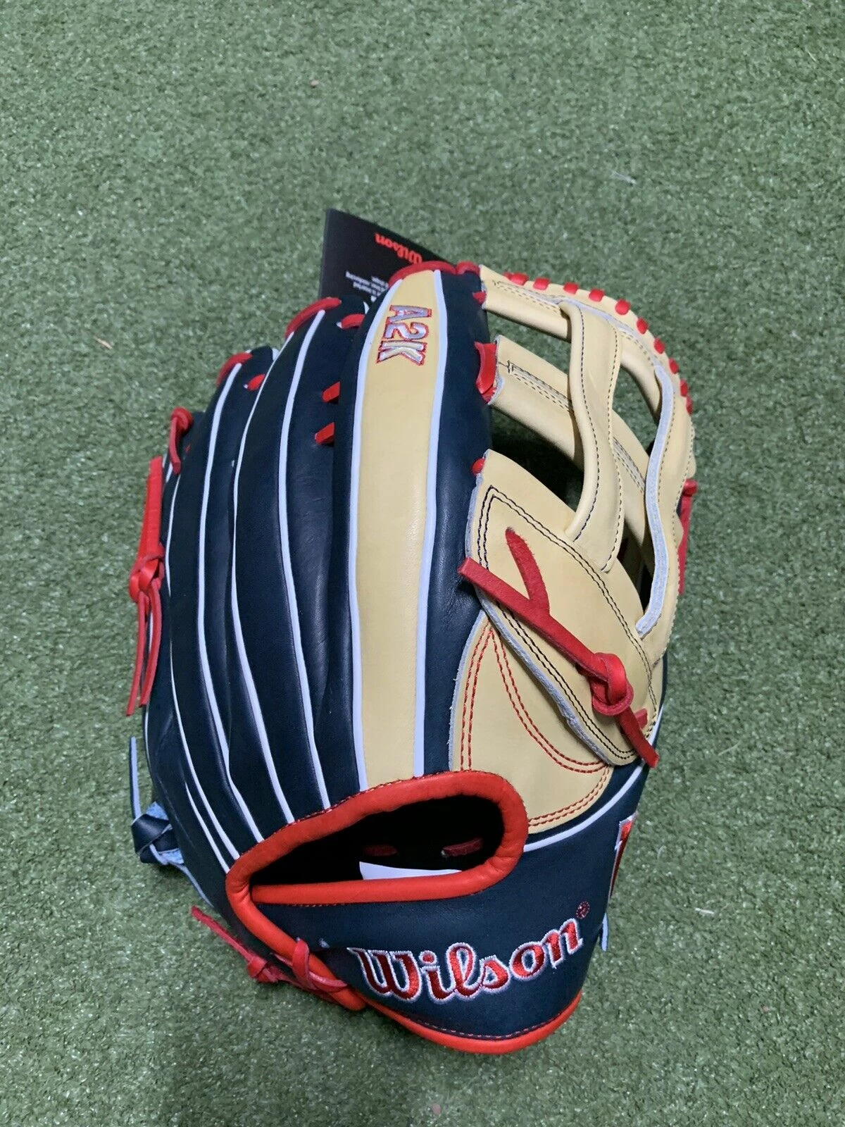 BB GLOVE WILSON A2K JUAN SOTO 12.75 BS23 7 BB GLOVE WILSON A2K JUAN SOTO 12.75 BS23 - Image 7